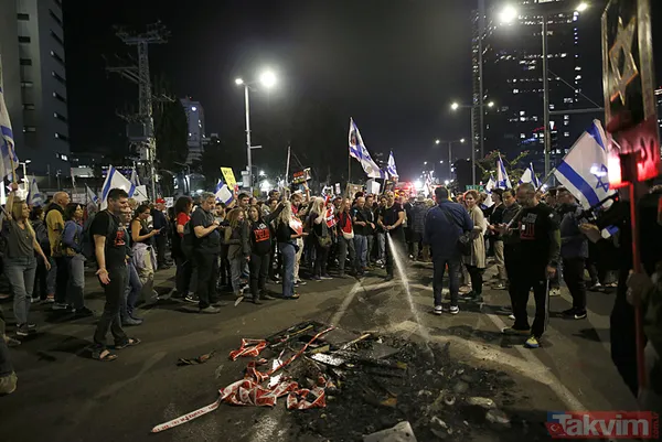 İsrail sokakları karıştı | Tel Aviv sokaklara döküldü! Katil Netanyahu'ya tepki yağdı: İstifa et - 13