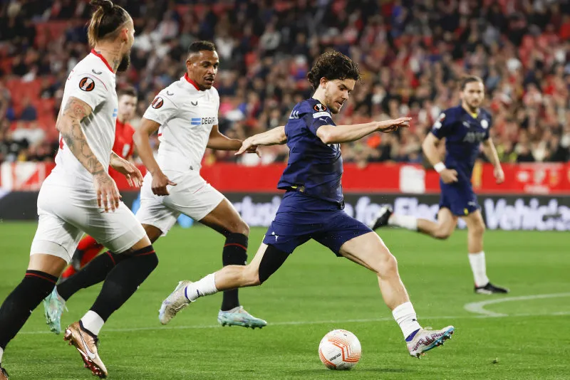 Jesus'tan flaş karar! Fenerbahçe Sevilla maçı 11'inde... - 13