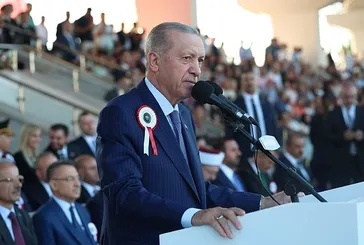 Başkan Erdoğan ile polisin 'kardeş' diyaloğu gülümsetti! İşte Polis Akademisi Mezuniyet Töreni'nden kareler...