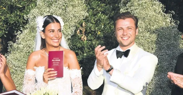 Tolga Sarıtaş ve Zeynep Mayruk evlendi! Düğüne ünlüler akın etti