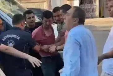 CHP'li İzmir Büyükşehir Belediyesi'nin zabıta ekipleri seyyar satıcıyı önce dövdü sonra yüzüne biber gazı sıktı