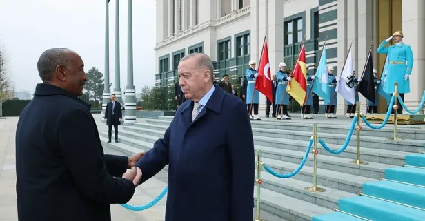Külliye'de zirve: Başkan Erdoğan Sudan Egemenlik Konseyi Başkanı Abdelfettah El Burhan ile görüştü