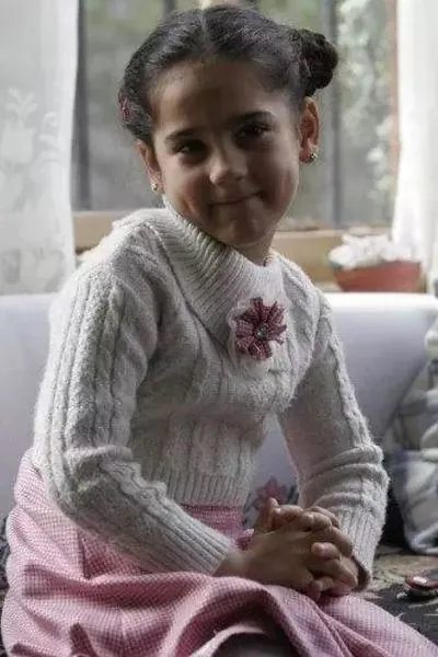 22-yasinda-genc-kiz-oldu-yaprak-dokumunun-aysesi-sebnem-ceceliyi-goren-tanimadi-buse-varol-sandim-fahriye-evce-1700133695547.jpg Yaprak Dökümü’nün Ayşe’si Şebnem Ceceli’yi gören tanımadı: Buse Varol sandım! 22'lik genç kız oldu! Fahriye Evcen ve Gökçe Bahadır’ın kardeşi...-3