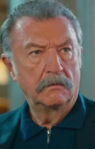 İstanbullu Gelin'in Garip'i Tamer Levent genç bir kadınla öpüşürken yakalanmıştı! Mahkemeden red...