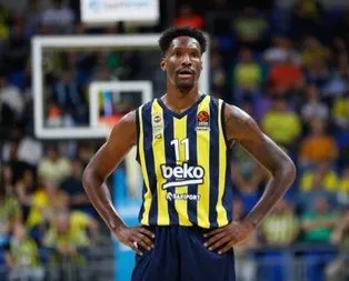 Nigel Hayes imzayı attı