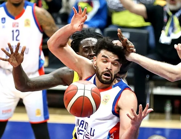 Efes Kızılyıldız karşısında