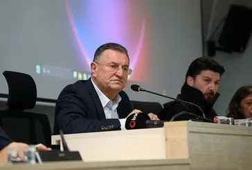 CHP’nin Hatay adayı Lütfü Savaş oldu! Depremde sorumluluğu var diyen Özgür Özel’e tepkiler çığ gibi büyüdü: Sizde hiç mi utanma yok!