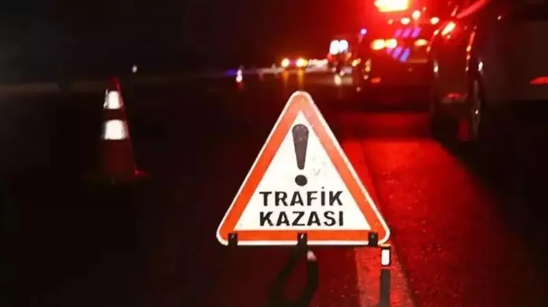 konyada-feci-kaza-3-kisi-oldu-2-kisi-yarali-1712382414843.jpeg Konya'da feci kaza: 2 araç kafa kafaya! Olay soruşturuluyor-3