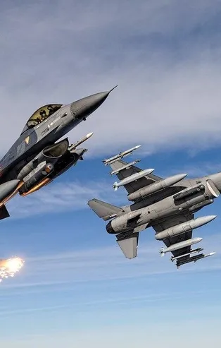 Son dakika: Irak kuzeyinde teröre Pençe darbesi