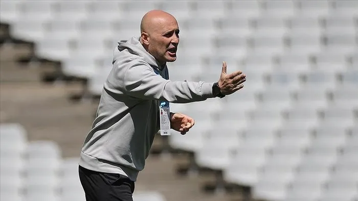 kasimpasada-kemal-ozdesten-sonra-sami-ugurlu-donemi-resmi-aciklama-geldi-1701179755922.jpeg Kasımpaşa'da Kemal Özdeş'ten sonra Sami Uğurlu dönemi! Resmi açıklama geldi-2