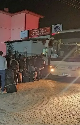 Son dakika: Irak'tan yurda getirilen 334 Türk işçi Kütahya'da KYK yurduna yerleştirildi
