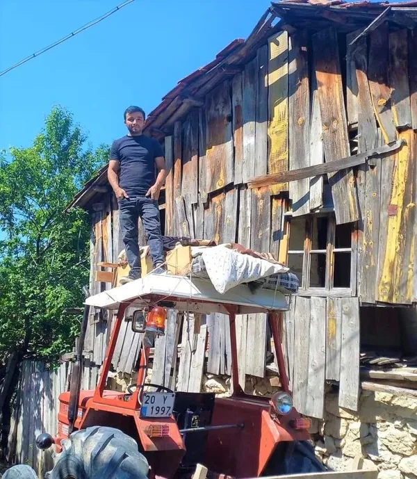 tarlasini-yaban-domuzlarindan-korumak-icin-buldugu-cozum-agizlari-acik-birakti-1657526918501.jpg Tarlasını yaban domuzlarından korumak için bulduğu çözüm ağızları açık bıraktı-2