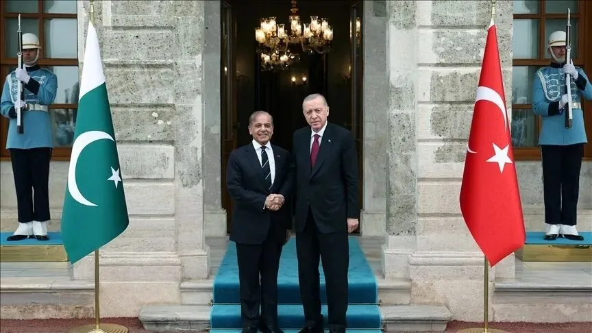 turkiye-ve-pakistan-hedef-buyuttu-sahbaz-serif-4-gundemle-geliyor-1782816991976.jpeg Türkiye ve Pakistan hedef büyüttü: Şahbaz Şerif 4 gündemle geliyor!-5