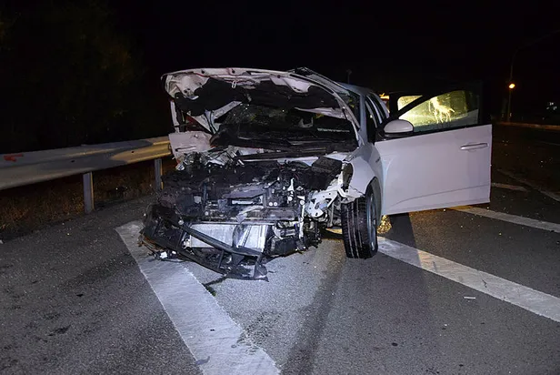 Konya'da feci kaza! TIR ile otomobil çarpıştı: 1 ölü, 2 yaralı-1