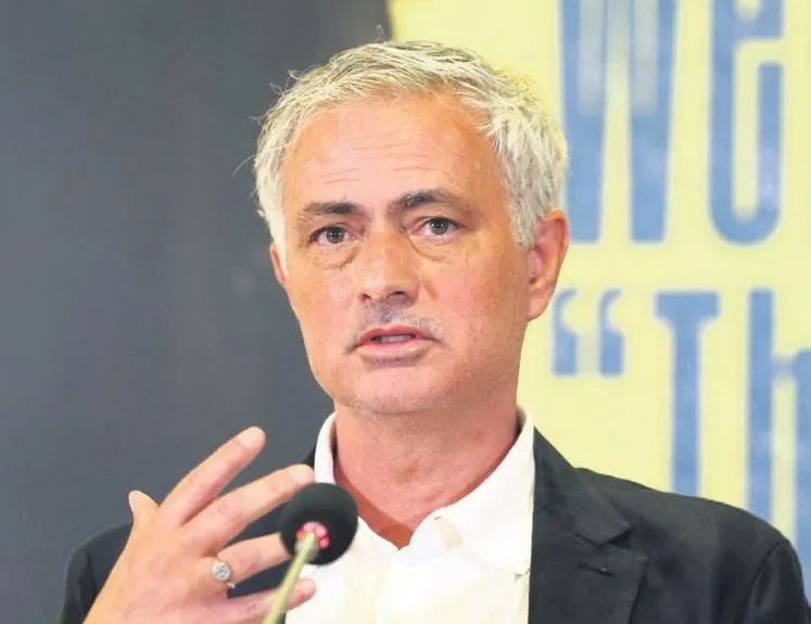Mourinho para basıyor