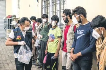 İran sınırı ve Van'da kaçak göçmen operasyonu! Tek tek yakalandılar-3