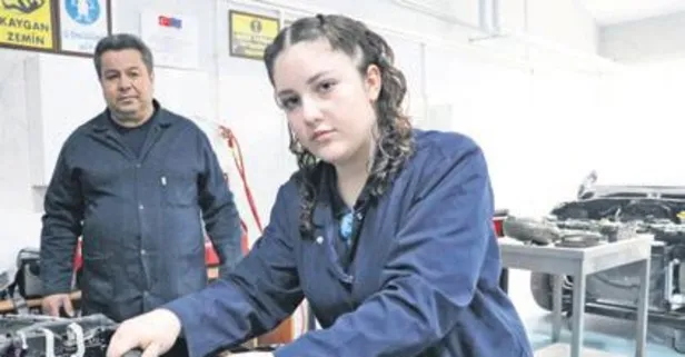 Kayseri’de motor ustasının motor tamircisi kızı: Kentin bu alandaki ilk ve tek kız öğrencisi!