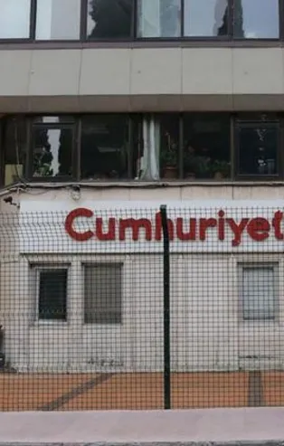 Cumhuriyet yazarından FETÖ itirafı