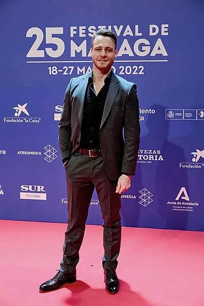 1652641380270.jpeg Kerem Bürsin'in sosyal medya fenomenlerine yaptığı eleştiriden eski aşkları Seranay Sarıkaya ve Hande Erçel de nasibini aldı-2