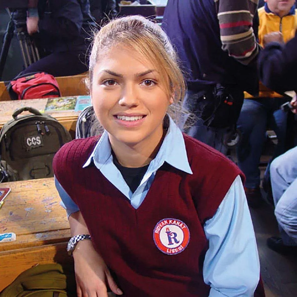 Hayat Bilgisi’nin Gamze’si İpek Erdem’in son haline yorum yağdı: Eski güzellik geri gelmiş - 17