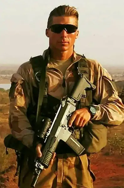 isvecte-kaybolan-turk-asilli-sat-komando-subayi-deniz-arda-3-aydir-bulunamiyor-1611674190723.jpg İsveç'te kaybolan Türk asıllı SAT komando subayı Deniz Arda 3 aydır bulunamıyor-4