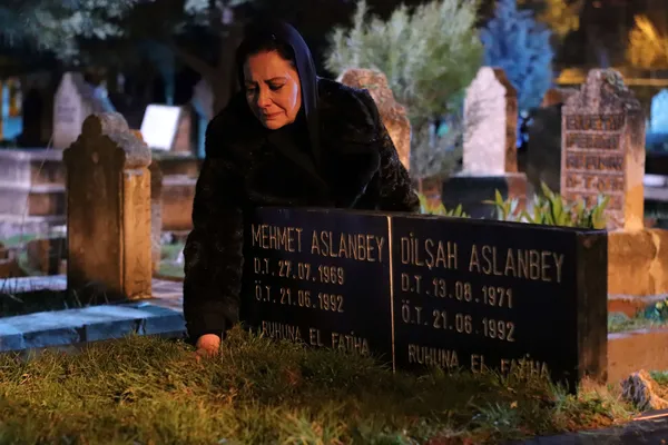Hercai hayranlarından şok eden hareket! Hercai 10. yeni bölüm fragmanı izle-4