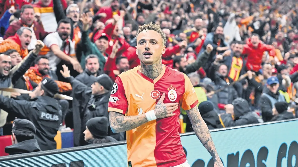 30 milyon euroluk opsiyon yanıyor: Galatasaray Noa Lang kararını verdi