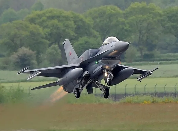 f-16-pazarliginda-turkiyeden-carpici-hamle-pazarlik-pentagon-ile-yapilsin-1660370496602.jpg F-16 pazarlığında Türkiye'den çarpıcı hamle: Pazarlık Pentagon ile yapılsın-6