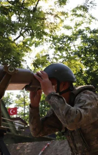 MSB duyurdu: Ülkemize yasa dışı yollarla geçmeye çalışan 21 kişi yakalandı