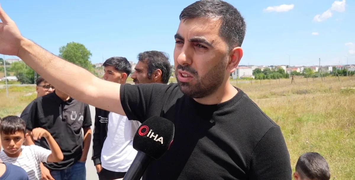 1785074054225.jpeg Arnavutköy'de cinayet gibi kaza kamerada! Mahalleli isyan etti: Sürücü önce çarptı sonra üzerinden geçti-4