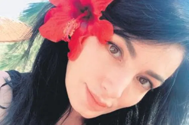 Aleyna Tilki'nin annesi Havva Öztel çiçek açtı