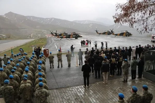 Pençe-Kilit Operasyonu'nda şehit düşen Piyade Teğmen Kaan Kanlıkuyu'nun cenazesi törenle memleketine uğurlandı-2