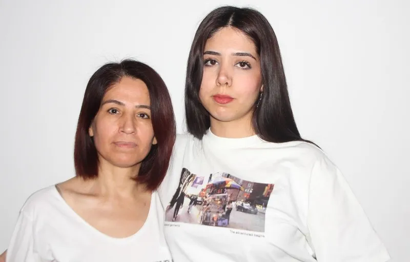 antalyada-teleferikte-mahsur-kalan-anne-ve-kizi-dehset-anlarini-anlatti-olecegiz-diye-dusunmeye-basladim-1713133981727.jpeg Antalya'da teleferikte mahsur kalan anne ve kızı dehşet anlarını anlattı: 'Öleceğiz' diye düşünmeye başladım-3