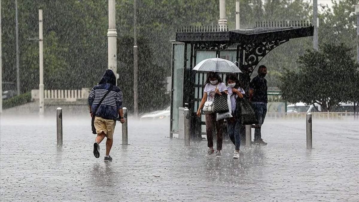 HAVA DURUMU I Meteoroloji, Valilik ve AFAD’dan İstanbul için sağanak yağış uyarısı! Ne kadar sürecek?