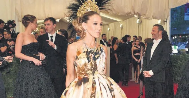 Dünyaca ünlü yıldız Sarah Jessica Parker sessiz sedasız İstanbul'a geldi! Basının görüntü almaması için adeta siper oldular
