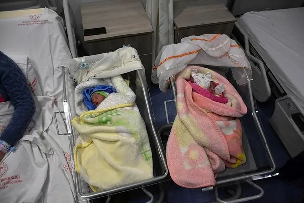 turkiye-yuzyilinin-ilk-neferleri-yavuz-selim-cam-sakurada-murat-ve-ayse-ikizler-malatyada-gozlerini-acti-bakan-1672524700257.jpeg Türkiye Yüzyılı'nın ilk neferleri! Yavuz Selim Çam Şakura'da, Murat ve Ayşe ikizler Malatya'da gözlerini açtı: Bakan Koca'dan mesaj-4