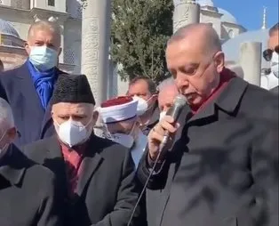Başkan Erdoğan Hadis Alimi Muhammed Emin Saraç’ın kabri başında Fatiha Suresi’ni okudu