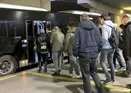 İstanbul koronavirüsün merkezi oldu! Toplu taşıma araçlarında ve duraklarda endişe yaratan yoğunluk