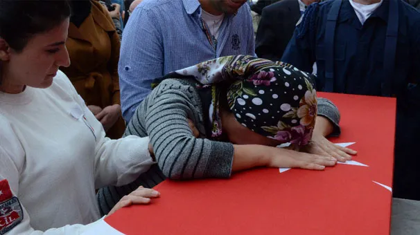 Türkiye şehitlerini uğurluyor-2