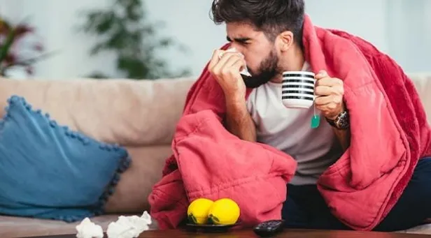 bogaz-agrisina-iyi-gelen-evde-cozum-yontemleri-bogaz-agrisi-nasil-gecer-belirtileri-nelerdir-1607299966885.jpeg Boğaz ağrısına iyi gelen evde çözüm yöntemleri | Boğaz ağrısı nasıl geçer? Belirtileri nelerdir?-4