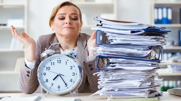 yeni-mesai-saatleri-nasil-olacak-bakanlik-acikladi-mesai-saatleri-kisalacak-mi-1658145750161.jpg BAKANLIK AÇIKLADI! Mesai saatleri kısalacak mı? Yeni mesai saatleri nasıl olacak?-3