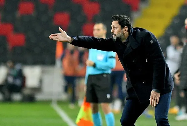 gaziantep-fk-maglubiyeti-sonrasi-erol-buluttan-var-tepkisi-bence-en-buyuk-sey-verilmeyen-penaltimiz-ve-golumuz-1608404088551.jpeg Gaziantep FK mağlubiyeti sonrası Erol Bulut'tan VAR tepkisi: "Bence en büyük şey verilmeyen penaltımız ve golümüz"-1