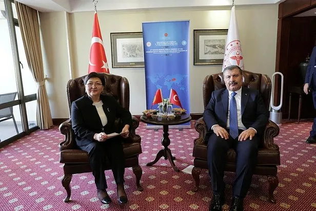 saglikta-turkiye-yuzyili-saglik-bakani-fahrettin-koca-4-ulkenin-saglik-bakanlariyla-gorustu-1667230219589.jpeg