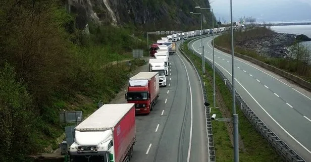 Tır kuyruğu 20 kilometreyi aştı!