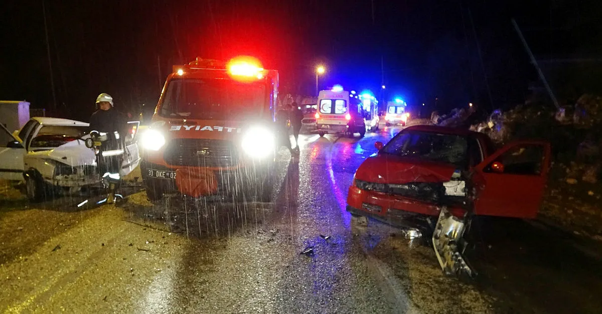 Mersin'de korkunç kaza! Ölü ve yaralılar var