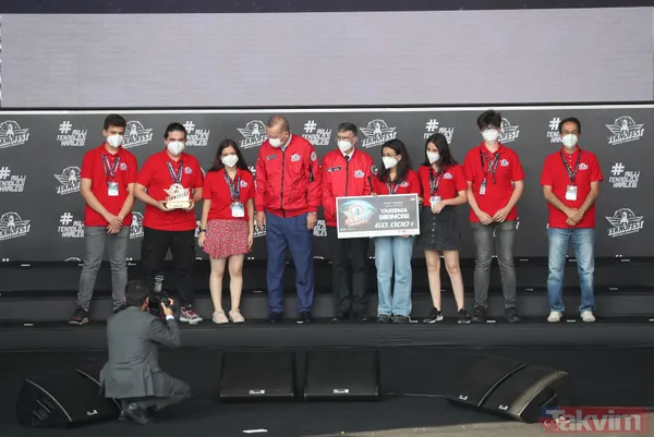 Başkan Erdoğan TEKNOFEST'te! Aziz Sancar ve öğrencilerle birlikte gösteriyi izledi - 26