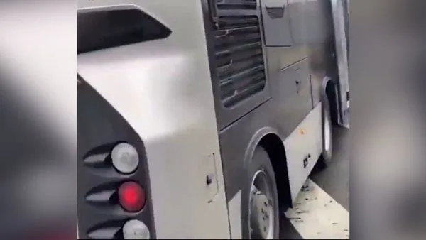 CHP'li İBB'nin günlerce reklamını yaptığı yeni metrobüs yolda kaldı-2