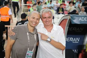 Alex de Souza Athletic Club ile anlaştı