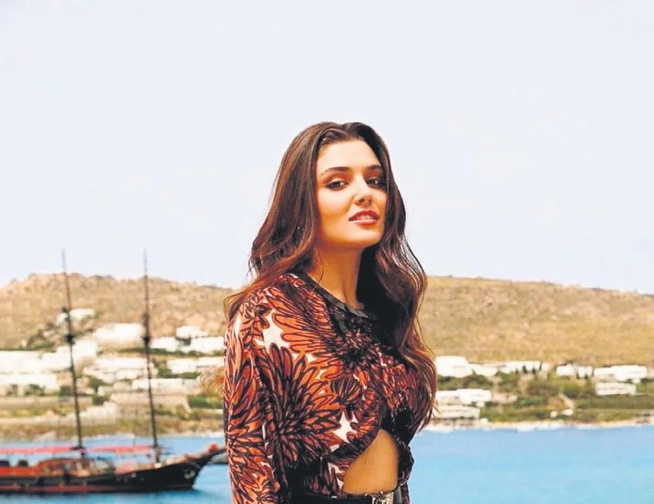 Hande’ye çifte destek