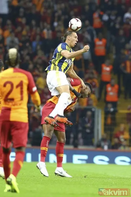 Dört gollü derbide kazanan çıkmadı | Galatasaray: 2 - Fenerbahçe: 2 maç sonucu